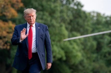 Ông Trump: Iran bất lực trước “bức tường thép” phong tỏa trên biển của Mỹ