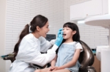 Phương pháp trị sâu răng ở trẻ không cần khoan, chỉ trong vài giây