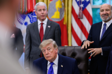 Ông Trump công bố kế hoạch xây dựng nhà máy thép lớn nhất lịch sử Mỹ tại Iowa