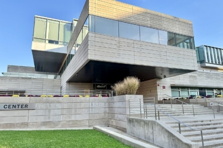 Giáo sư Đại học Chicago dùng AI, công bố hơn 200 bài nghiên cứu trong 9 tháng