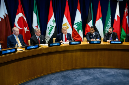 Tổng thống Trump nói Iran để ngỏ khả năng chấm dứt chiến tranh