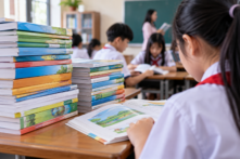 Hơn 3,9 triệu sách giáo khoa còn thiếu, Bộ GD-ĐT nói gì? 