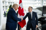 Ông Trump hủy thuế 50% đối với một số sản phẩm của Canada