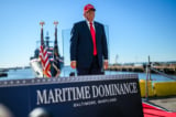 Ông Trump viện dẫn Đạo luật Sản xuất Quốc phòng để mở rộng năng lực dầu mỏ