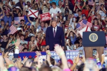 3 sinh viên Đại học Nam Alabama bị buộc tội đe dọa ông Trump trước cuộc mít tinh