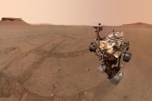 Xe thám hiểm của NASA phát hiện hạt bụi siêu mịn trên sao Hỏa