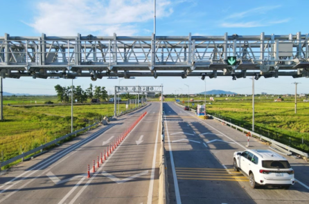 Cục Đường bộ Việt Nam: Lưu lượng xe trên cao tốc Bắc – Nam giảm do “hết hè”