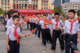 Blog: Từ “bông hoa của tổ quốc” đến “trâu ngựa, rau hẹ” dưới thời ĐCSTQ