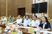 Bộ Tài chính đề xuất chi tiền công họp xét khen thưởng: 1-1,5 triệu đồng/buổi