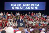 Ông Trump khuấy động Mississippi: Đám đông chen kín mít tinh trước giờ G bầu cử