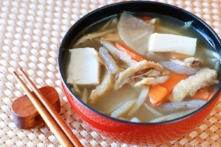 Người Nhật ăn muối gần gấp đôi mức WHO khuyến nghị, vì sao vẫn sống thọ hàng đầu thế giới?