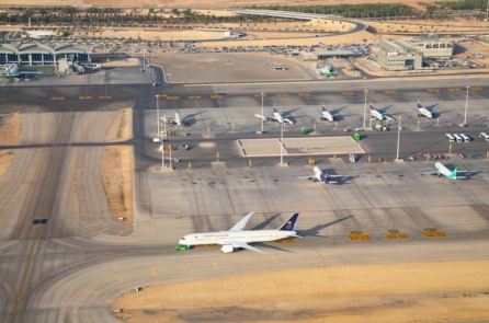 Ả Rập Xê Út: 2 vụ tấn công sân bay Riyadh khiến 3 công dân thiệt mạng