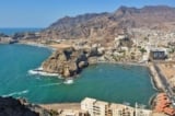 Houthi bắn 5 tên lửa vào dinh tổng thống Yemen ở Aden, thủ tướng và nội các an toàn