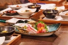 Bí mật đằng sau bàn ăn Nhật: Ăn sushi sao cho đúng phép tắc?