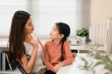 Từ ép phá thai đến giục sinh con: Ai quyết quyền sinh nở của phụ nữ Trung Quốc?