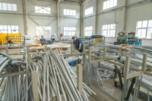 Úc kết luận sơ bộ cửa nhôm Trung Quốc bán phá giá, đề xuất thuế tới 70,4%