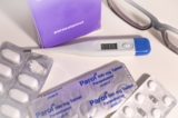 Mỹ: Amazon thu hồi gần 113 nghìn lọ paracetamol do thuốc đổi màu