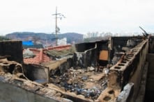 Hàn Quốc: Khu ổ chuột ở Seoul chìm trong biển lửa, hơn 100 người bị ảnh hưởng
